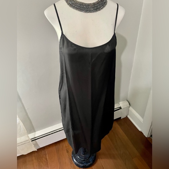 Barely worn Eileen Fisher dress with under slip - Picture 3 of 7